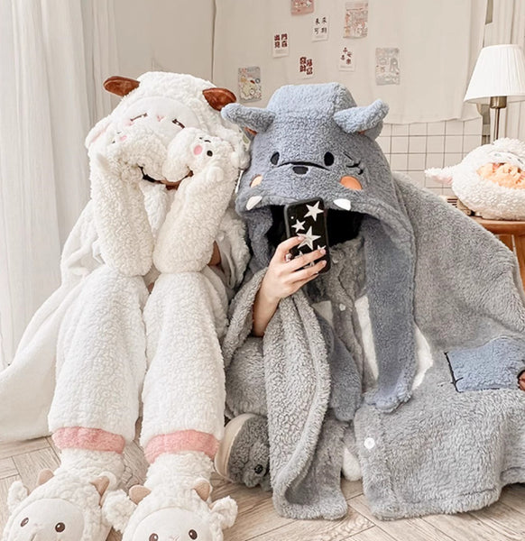 Lovely Sheep Cloak Blanket JK3572