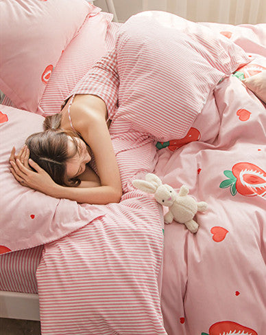 Cute Strawberry Bedding Set JK2530