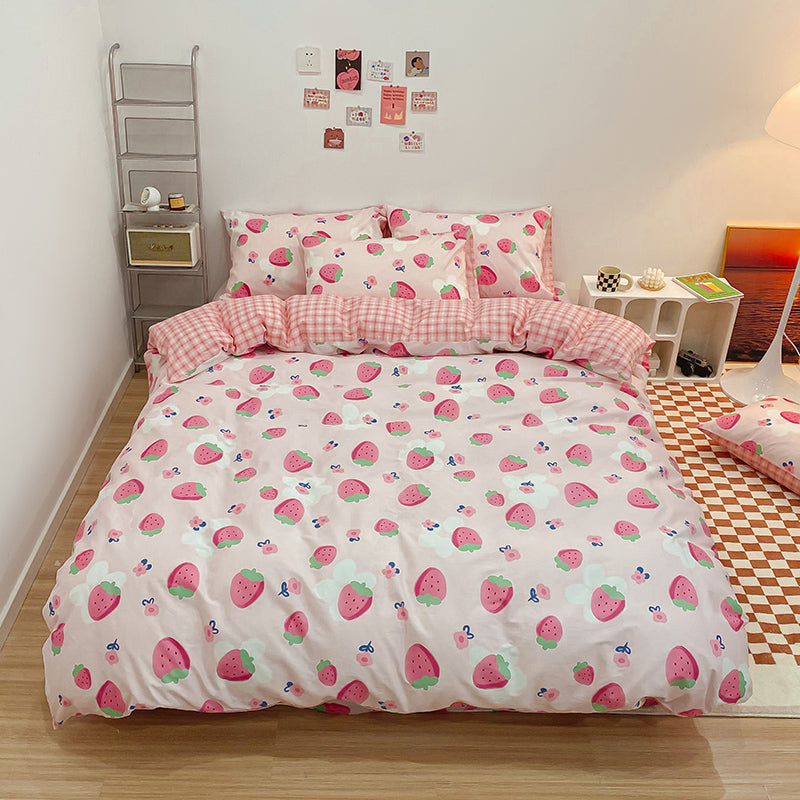 Strawberry Aesthetic Bedding Set  BOOGZEL CLOTHING 🍓 – Boogzel Clothing