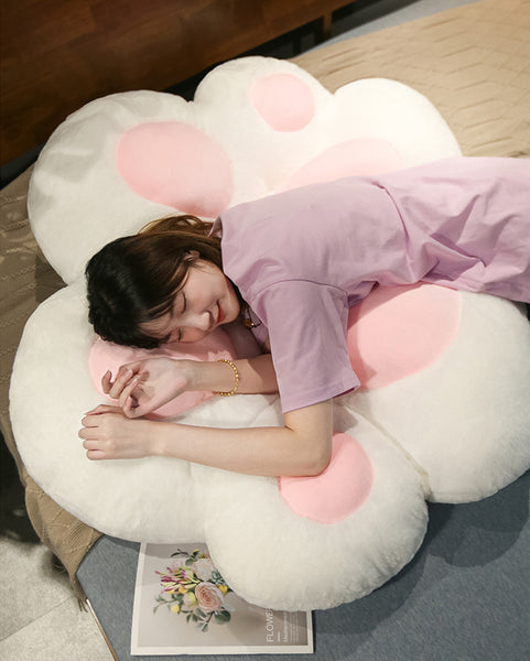 Lovely Cats Paw Cushion JK2562