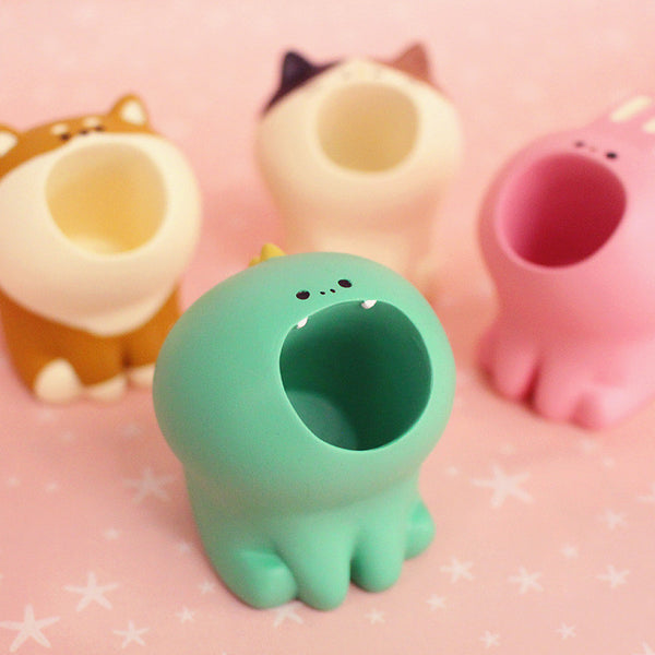 Lovely Cats Mini Pen Container JK2488