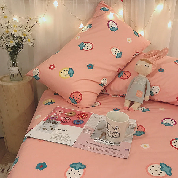 Cute Strawberry Bedding Set JK2540