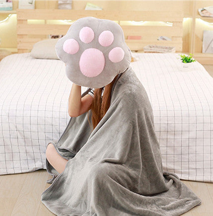 Lovely Cats Paw Pillow And Blanket JK2483