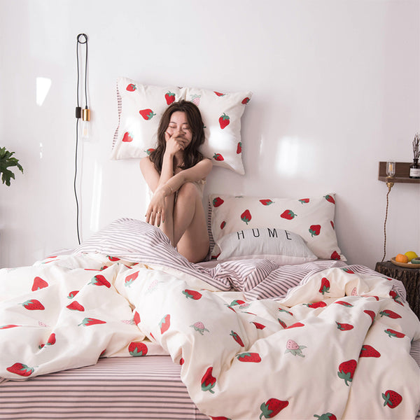 Fashion Strawberry Bedding Set JK2170