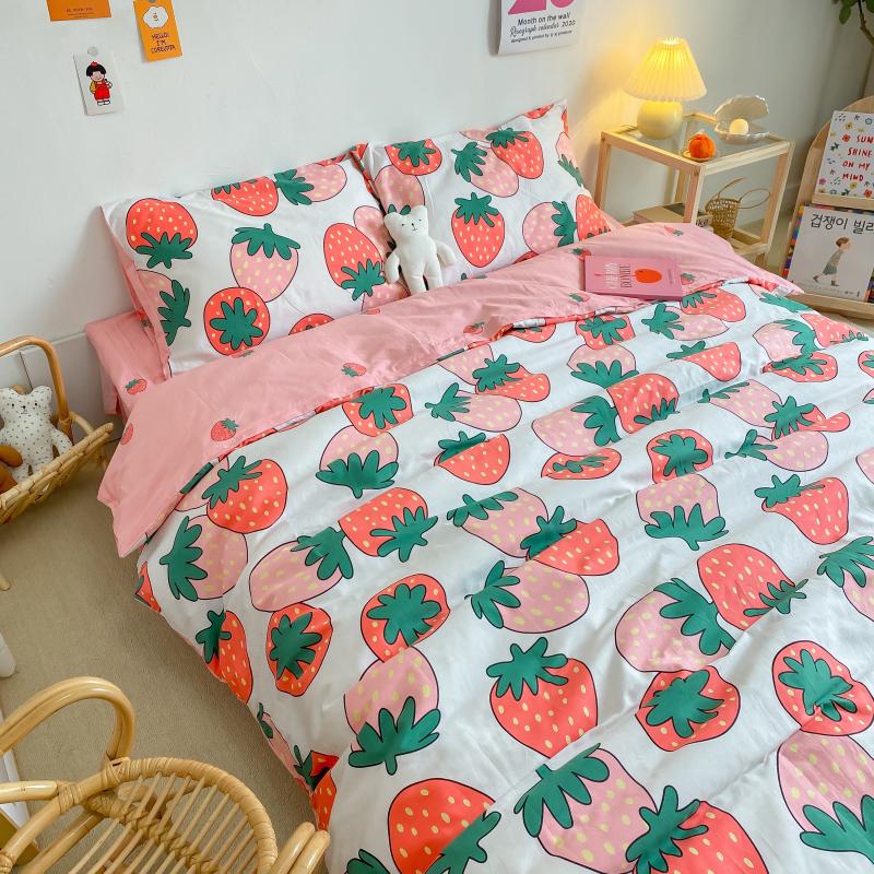 Sweet Strawberry Bedding Set JK2365
