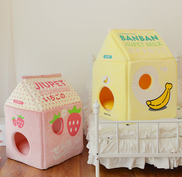 Strawberry and Banana Cat House JK2470