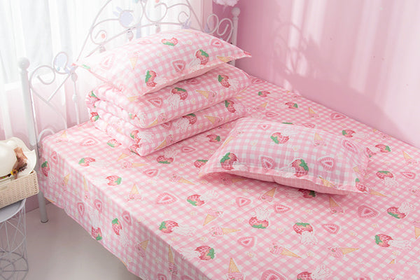 Fashion Strawberry Bedding Set JK1911