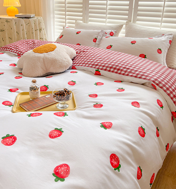 Fashion Strawberry Bedding Set JK3182